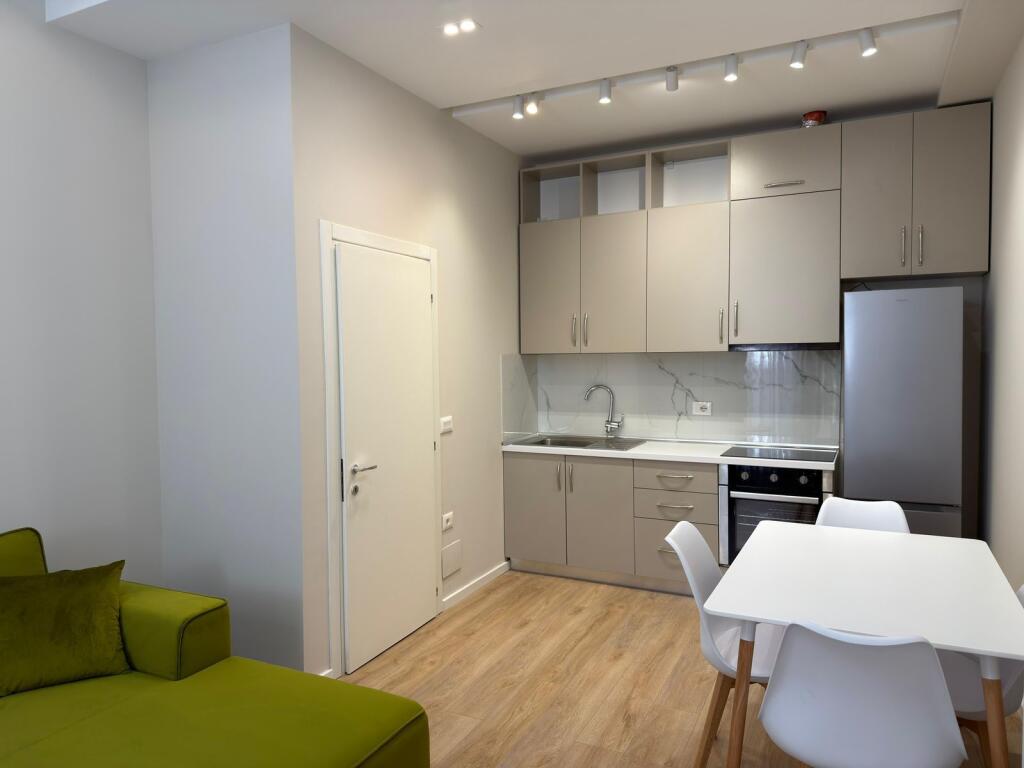 🏡 Jepet me qira apartament i ri 1+1 – Astir.