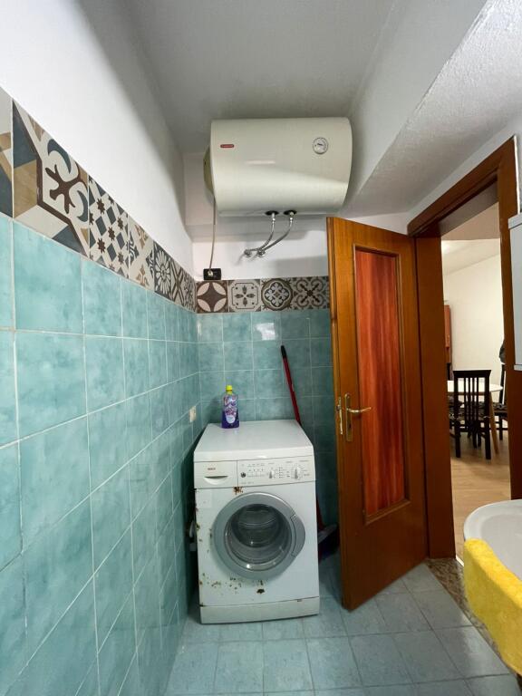🏡 APARTAMENT NË SHITJE 1+1 – GLOBE STACIONI TRENIT