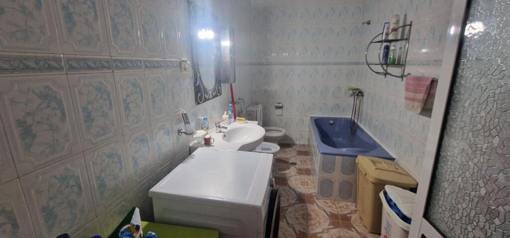 Shitet shtepi private ne qender te Tiranes