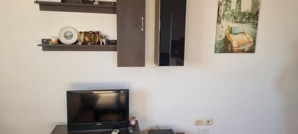 Apartament 1+1 me qira ne Yzberisht