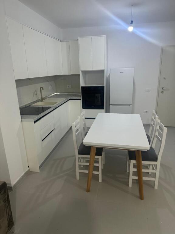 Qera, Apartament 1+1, Unaza e Re, Tiranë.