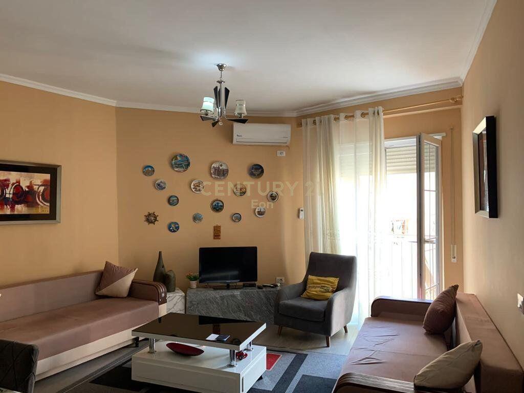 SHESIM APARTAMENT 1+1 NE TEK VALUTA, DURRES QENDER LULISHTJA 1 MAJI!