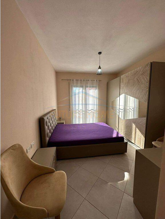 Qera, Apartament 2+1+ Post Parkimi, Unaza e Re.