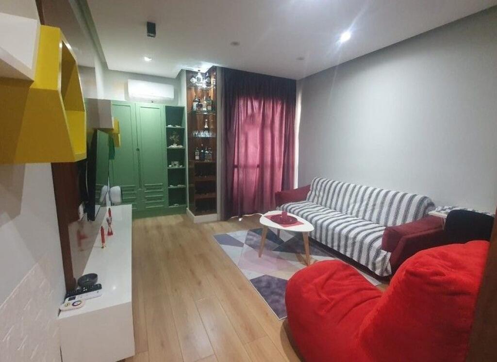 Offriamo monolocali in affitto 45m2 a Xhamllik