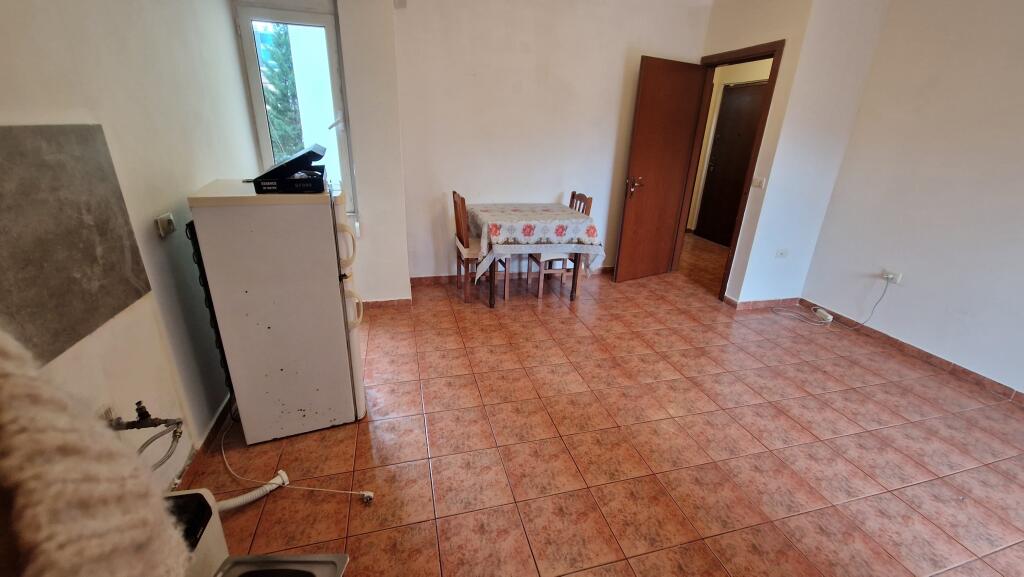 🏡 Appartamento 1+1 in Affitto – Via Kavajës
