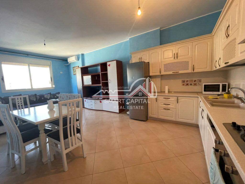 JEPET ME QIRA APARTAMENT 2+1 – PRANE "GJIMNAZITALI DEMI",VLORE!!