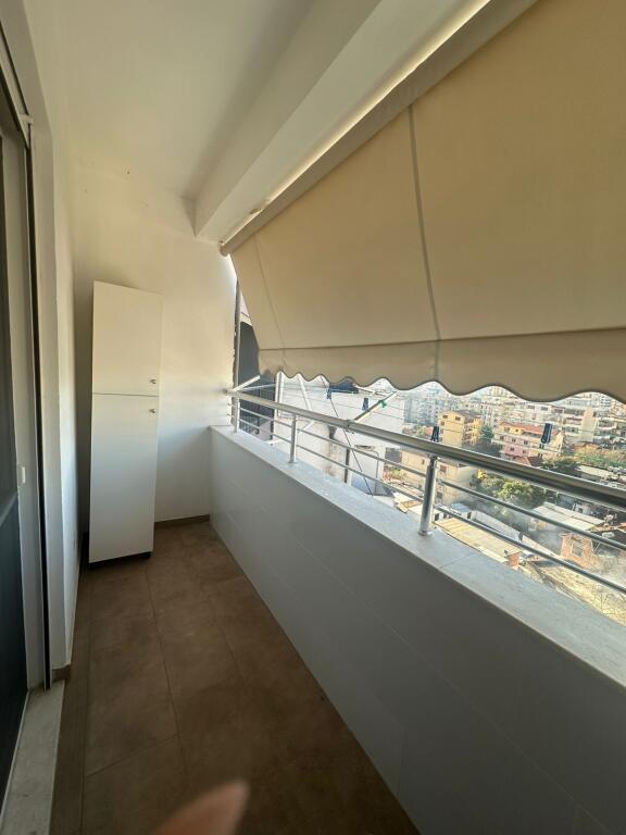 shitet apartament 2+1 + parkim ne Brryl