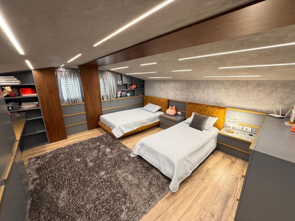 Appartamento Duplex in affitto 3+1 Presso il Lago Secco (ID B230151) Tirana