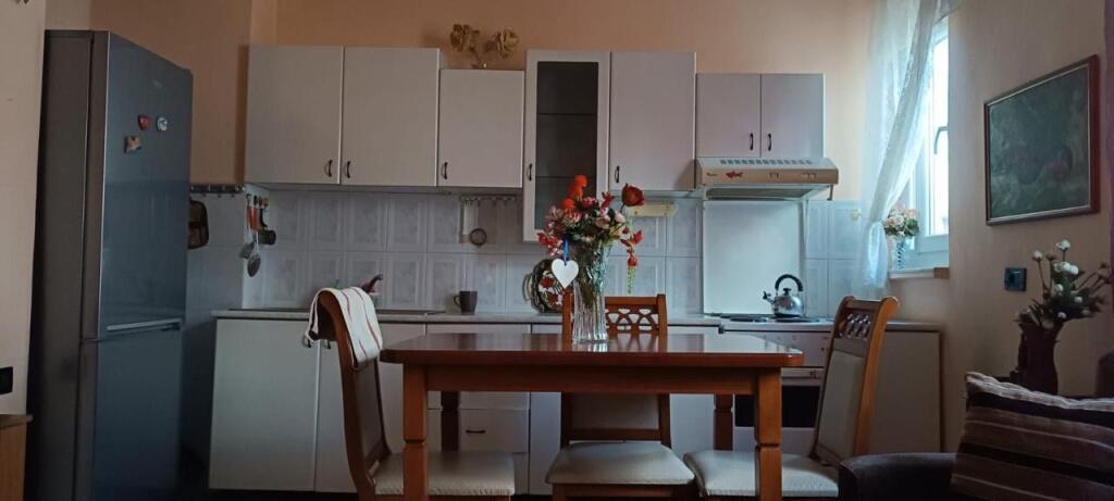 Apartament 2+1 me qera tek Rruga e Durrsit