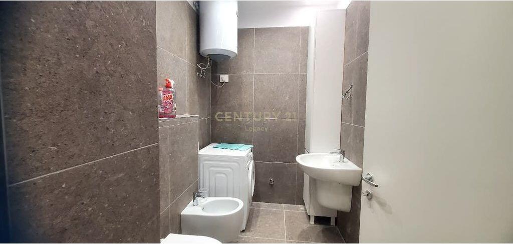 APARTAMENT 1+1 ME QIRA – REZIDENCA OAZIS, TIRANË E RE