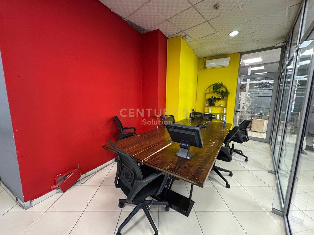 BUSINESS PREMISES FOR RENT AT MYSLYM SHYRI!