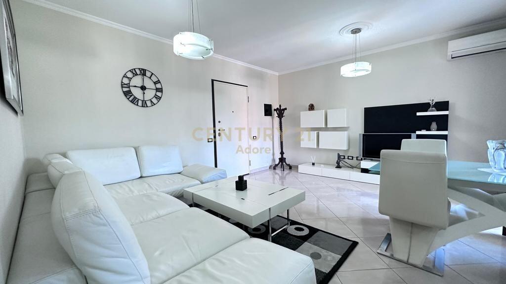 Apartament 2+1+Post Parkimi per Qira tek Kopshti Botanik