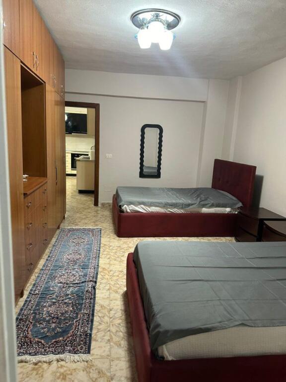 🏠 Jepet me Qira Apartament 2+1 – Laprakë (afër Këshillit të Mirë)