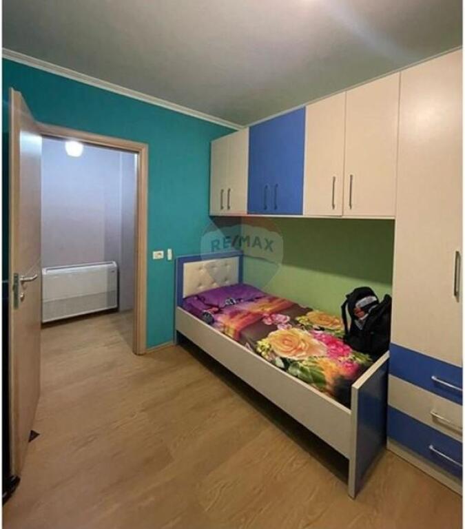 APARTAMENT 3+1+2+2 GARAZHE PER SHITJE TE KOMUNA