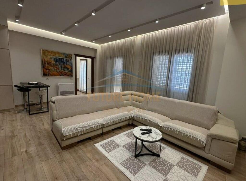 Qera, Apartament 2+1+2+Post Parkimi,Rruga Bardhyl, Tiranë.