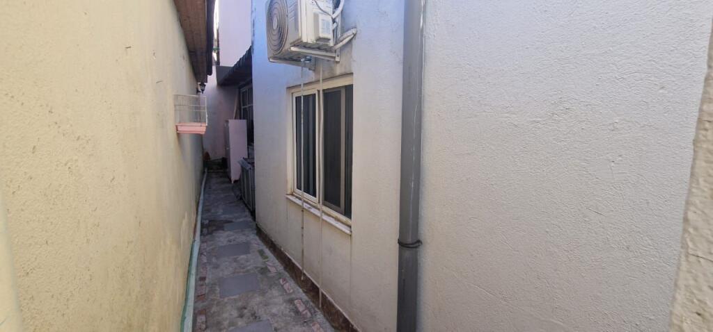 Shitet shtepi private ne qender te Tiranes