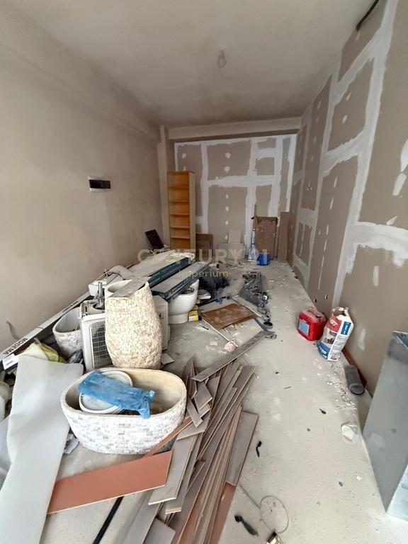 DYQAN KOMERCIAL ME QIRA – RR. BARDHOK BIBA, PRANË QENDRËS