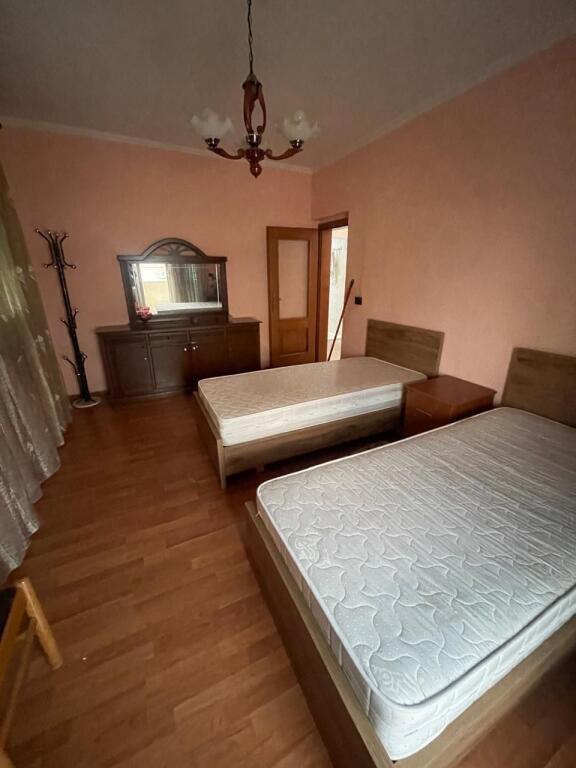 Apartament 2+1 me qera tek Rruga e Durrsit