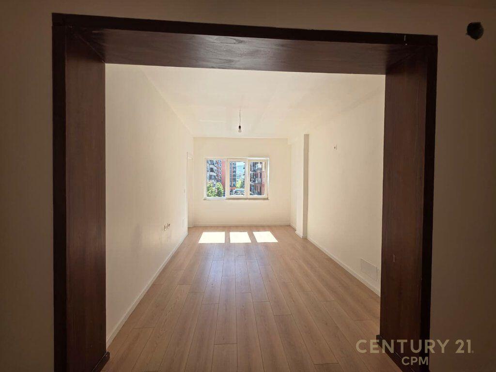 Shitet Apartament 1+1 – Rr. Margarita Tutulani (pranë Rrugës së Kosovarëve)