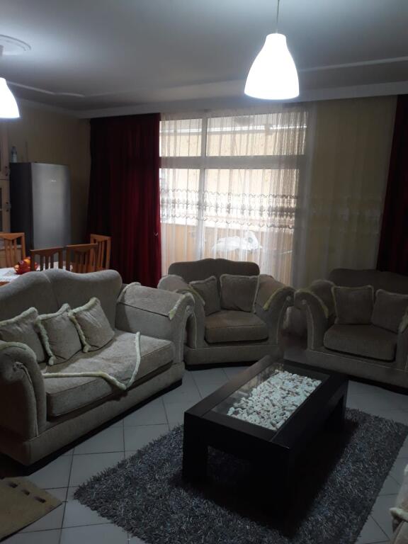 Apartment 2+1+2 for rent Komuna Parisit 127m²