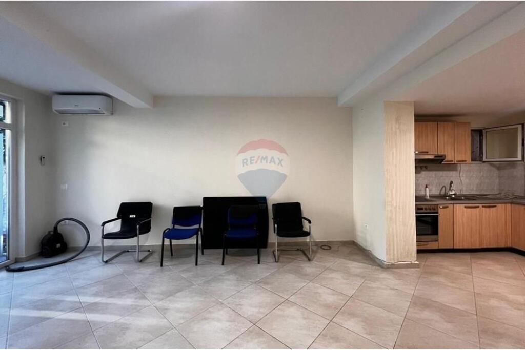 Ufficio in affitto presso la Scuola di Balletto!
