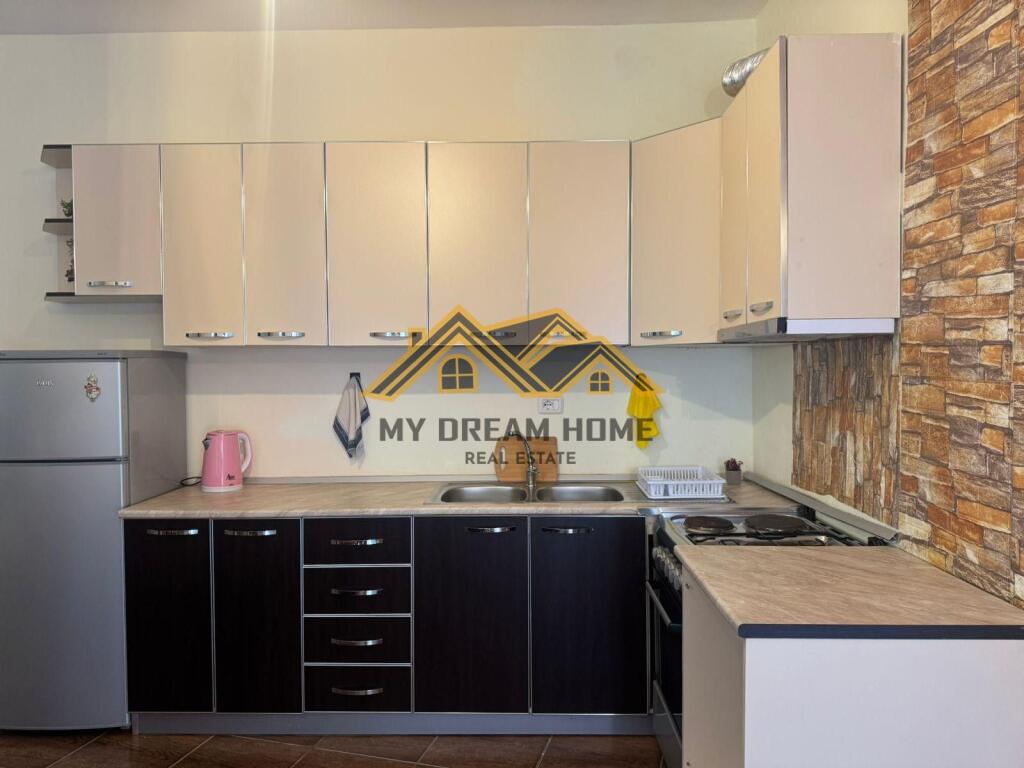 JEPET ME QERA APARTAMENT TEK PALLATI KAMELIA