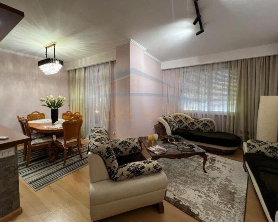 Qera, Apartament 2+1+2+Verande, Unaza e Re