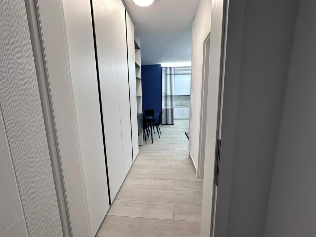 Qera 2+1 Liqeni i Thate , Luks