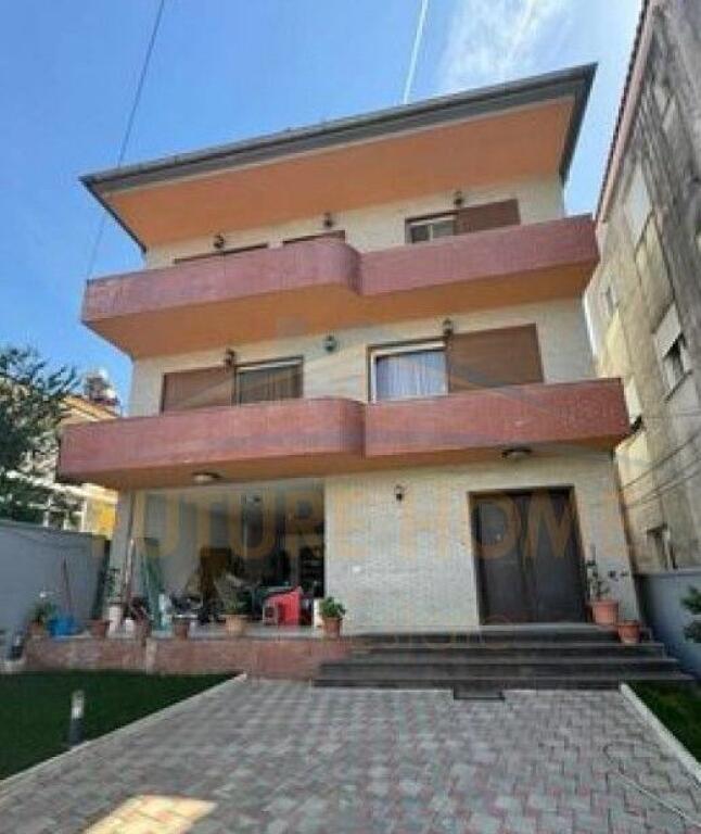 Shitet, Vile 3-kateshe, Varri i Bamit