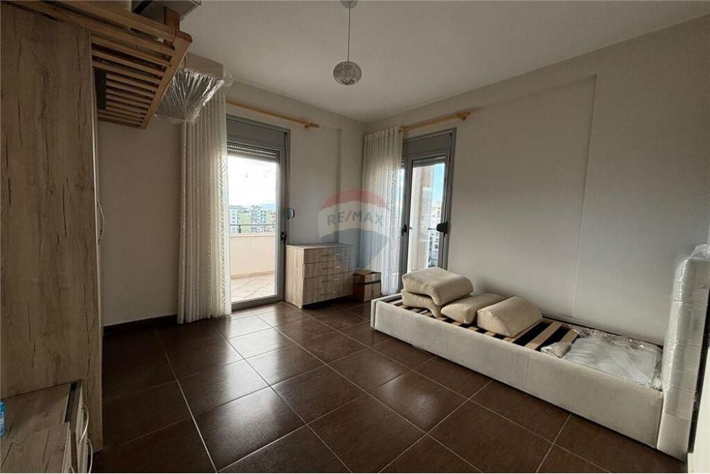 Apartament 2+1+2 me Qira