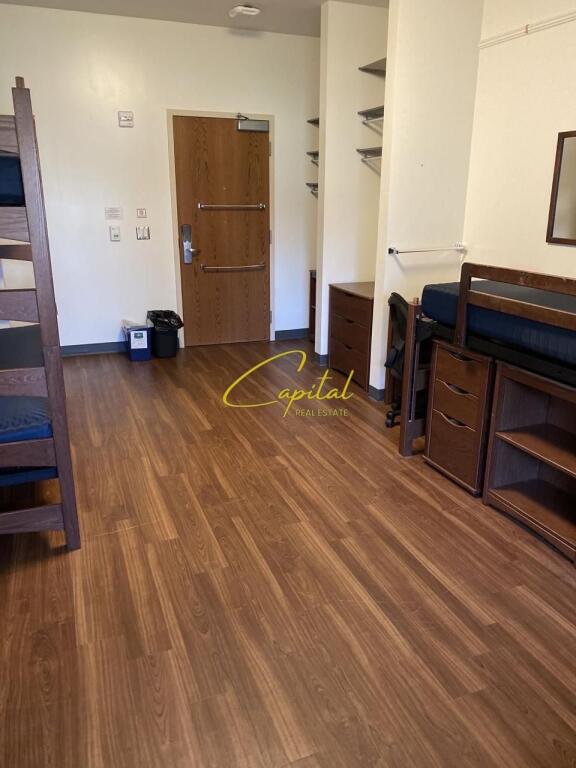 NEGOZIO IN AFFITTO 26 M2 PAZARI I RI 40.000 LEKE