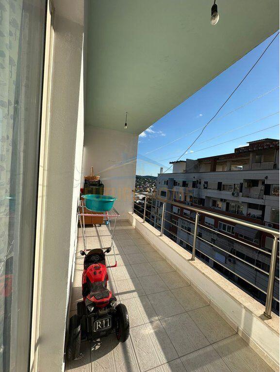 Shitet Apartament 2+1 , Yzberisht