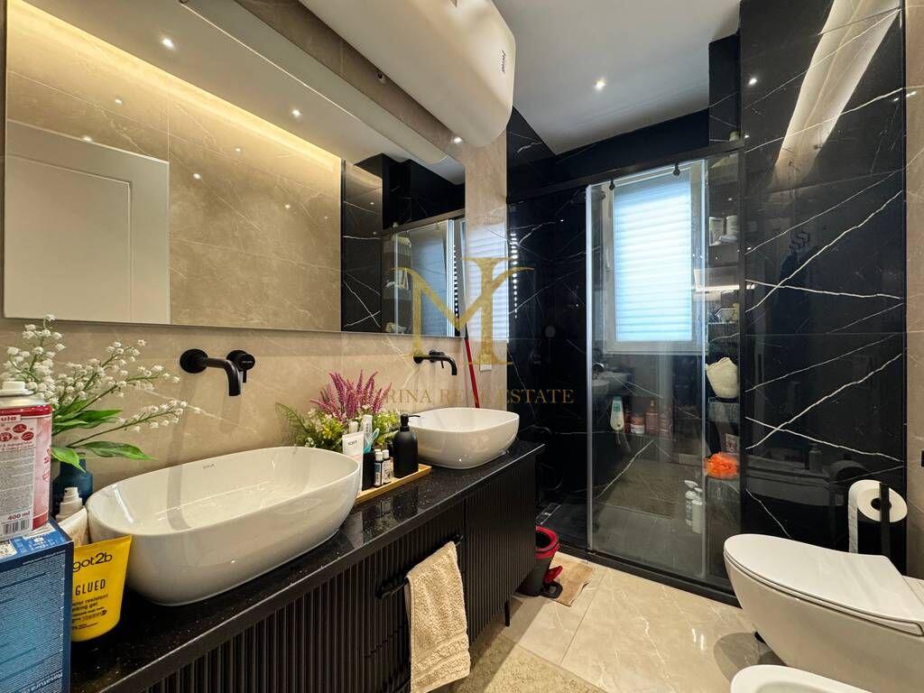 Qira super apartament 2+1+2 ne Durres