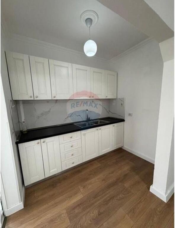 Apartament - Për Shitje - Rruga Belul Hatibi, Tiranë