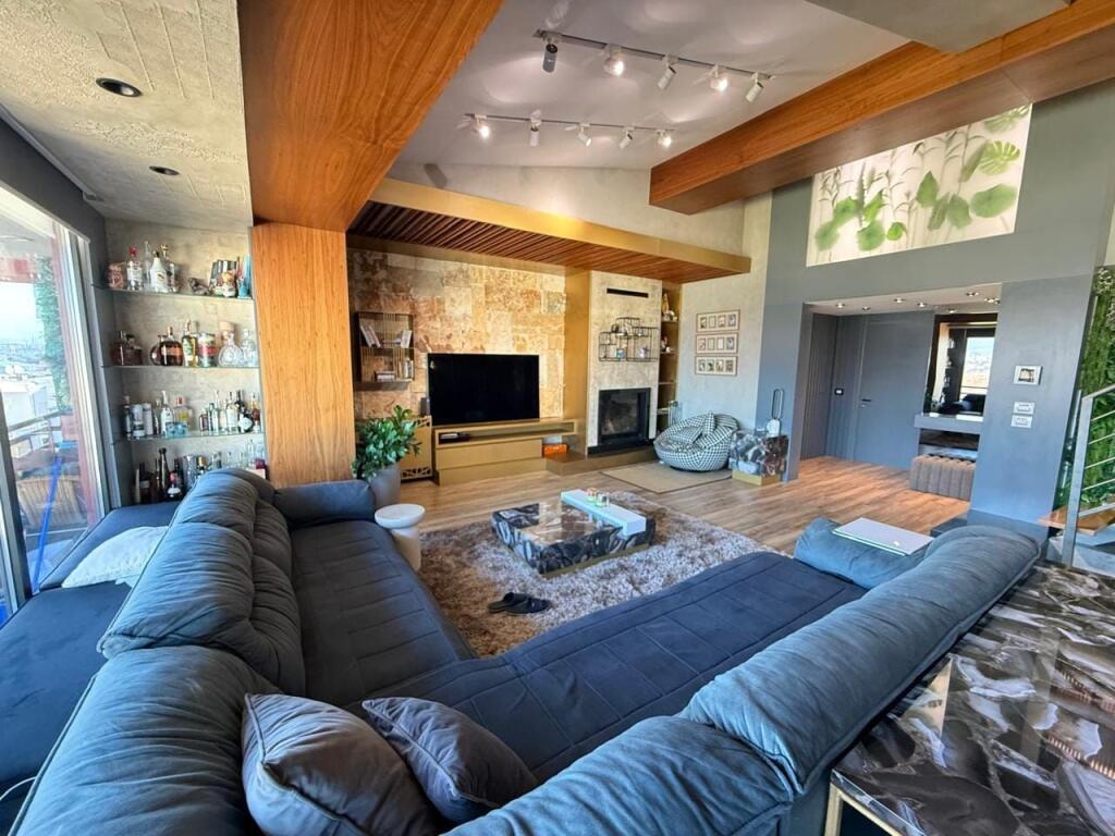 Appartamento Duplex in affitto 3+1 Presso il Lago Secco (ID B230151) Tirana