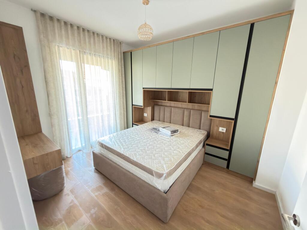 📣 QERA SUPER Apartament 1+1 📍 Rruga 5 Maji, Tirane ✨