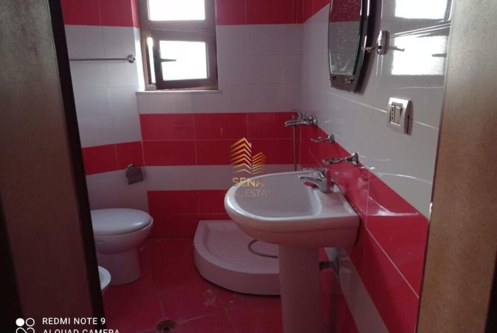 Shitet, Apartament 1+1+blk, Rruga e Elbasanit – prane Liceut Artistik, 125,000 Euro