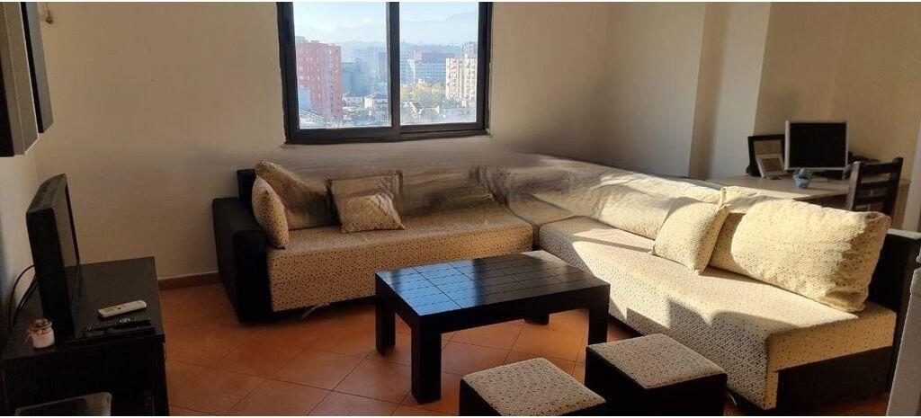 Apartament 1+1 Me Qira në Yzberish, Tiranë – 400€