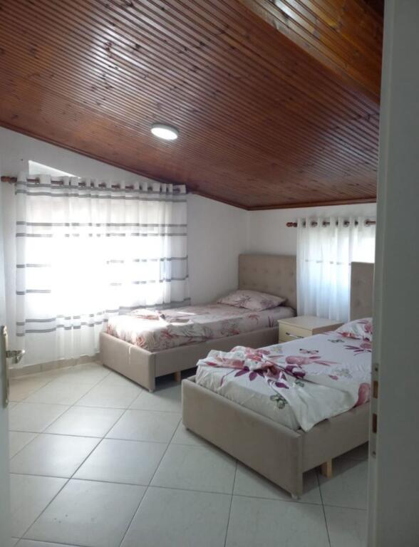 Affittasi Appartamento 2+1+1 con Balcone