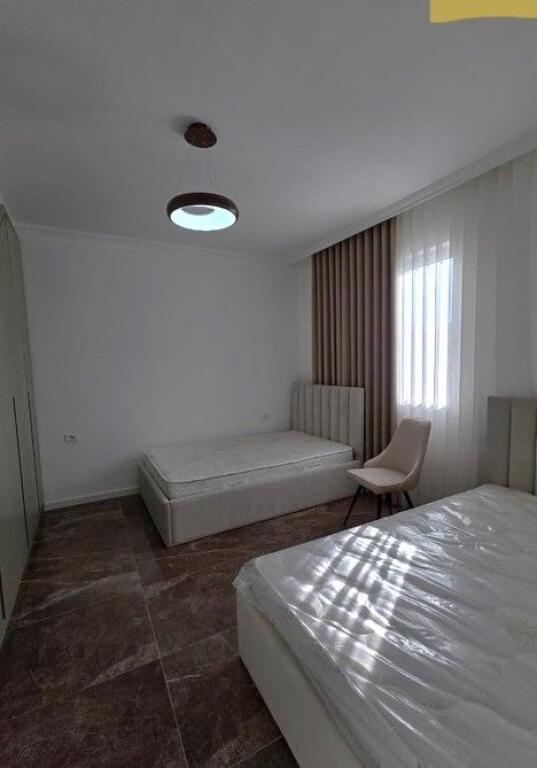 Affitto, Duplex 2+1+Posto Auto, Shkoze, Tirana.