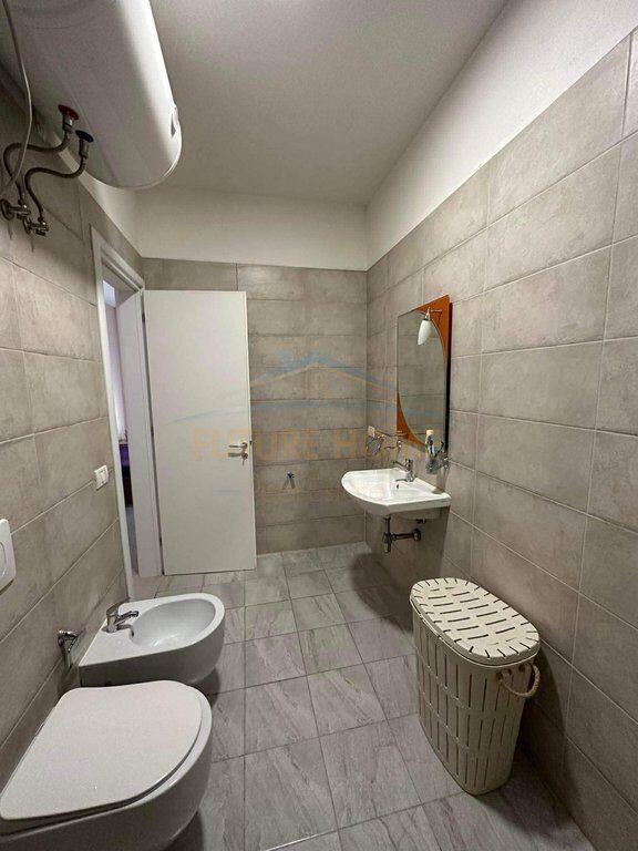 Qera, Apartament 2+1+ Post Parkimi, Unaza e Re.