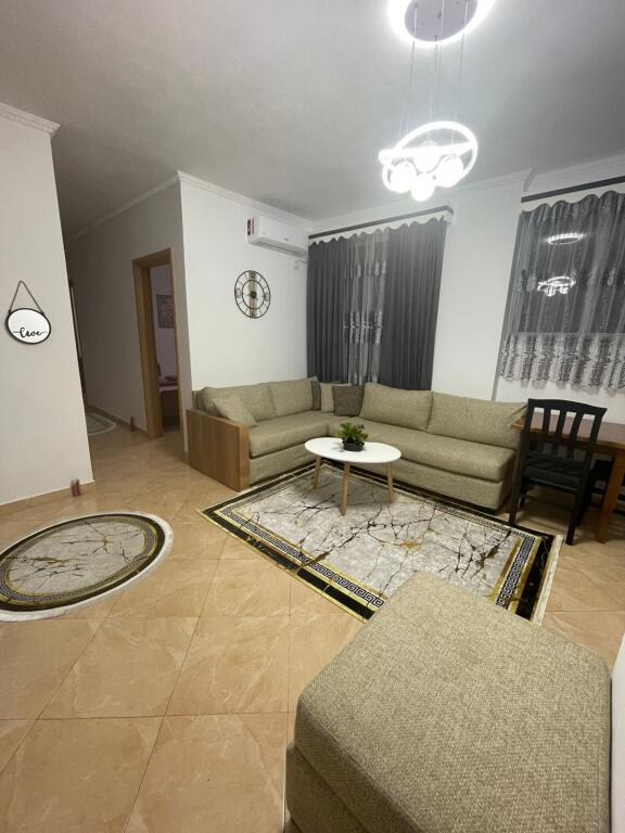 Jepet me qera apart 2+1 te Ambasada Kineze