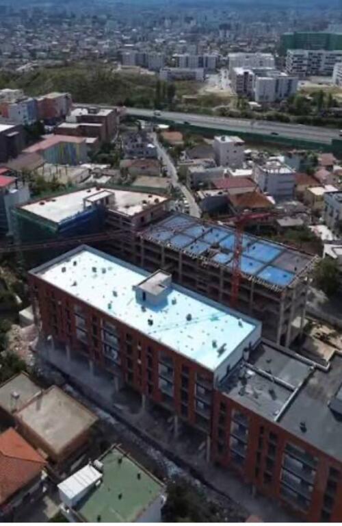 Okazion. 2+1+parkim per shitje, Babrru