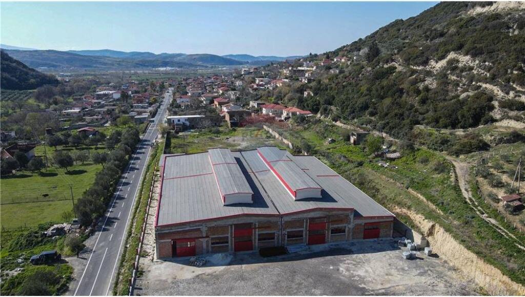 MAGAZINË/KAPANON ME QIRA në Vlorë – Vend Strategjik! 