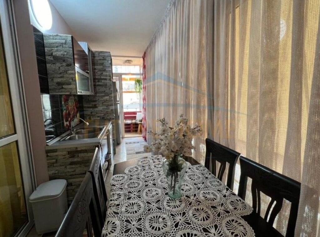 Qera, Apartament 2+1+2+Verande, Unaza e Re