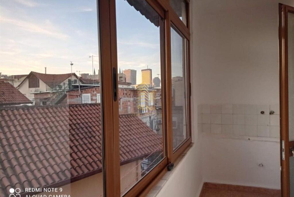 Shitet, Apartament 1+1+blk, Rruga e Elbasanit – prane Liceut Artistik, 125,000 Euro