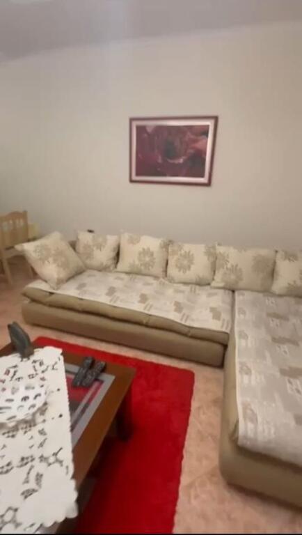 Super ap 3+1+2 tek shkolla baletit