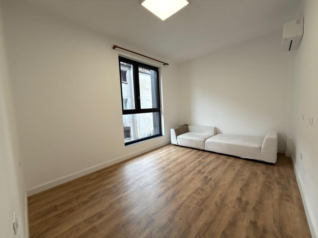 Jepet ambient zyre per qira tek Rruga e Elbasanit