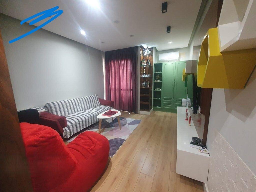 JEPET GARSONIERE PER QIRA NE XHAMLLIK! 350 € /Muaj