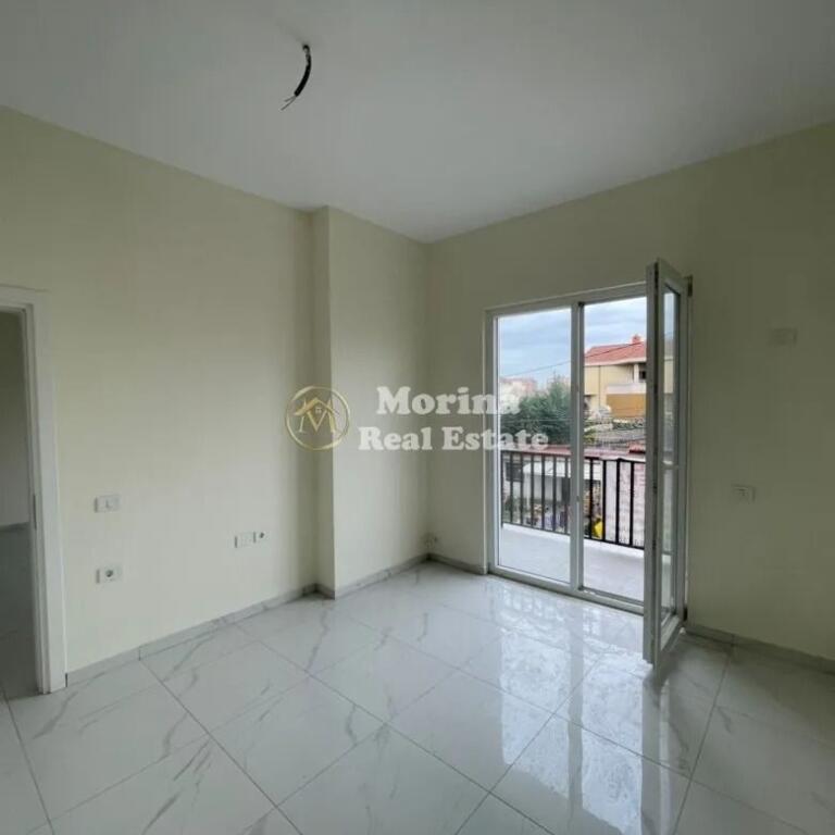 Rent | Business Premises | Mother Teresa Boulevard | 450 €/month